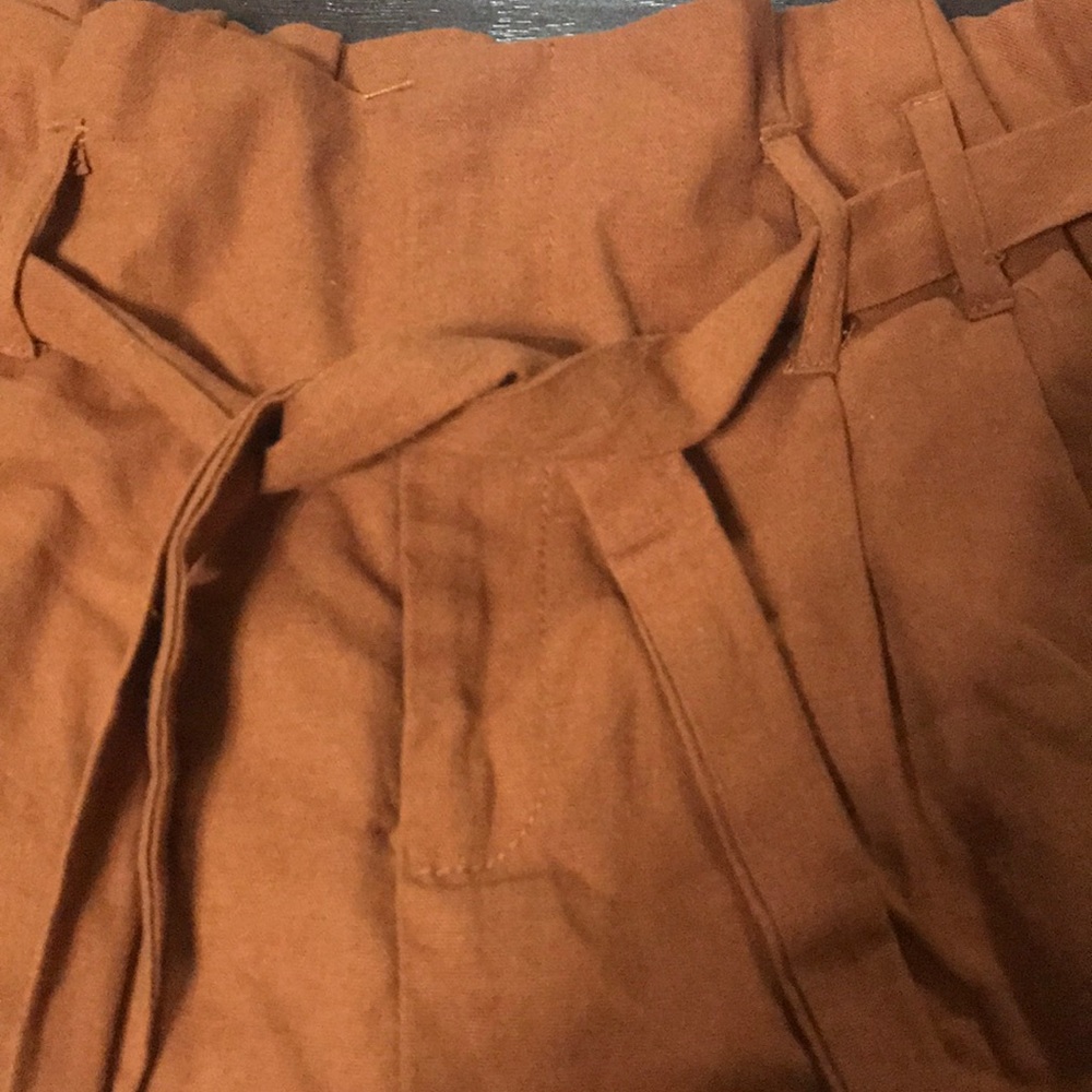 SOLD Francesca’s Harper High Waisted Linen Shorts - Picture 2 of 6